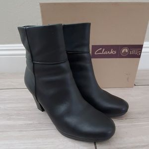 Womens Clarks Kalea Ankle Boots